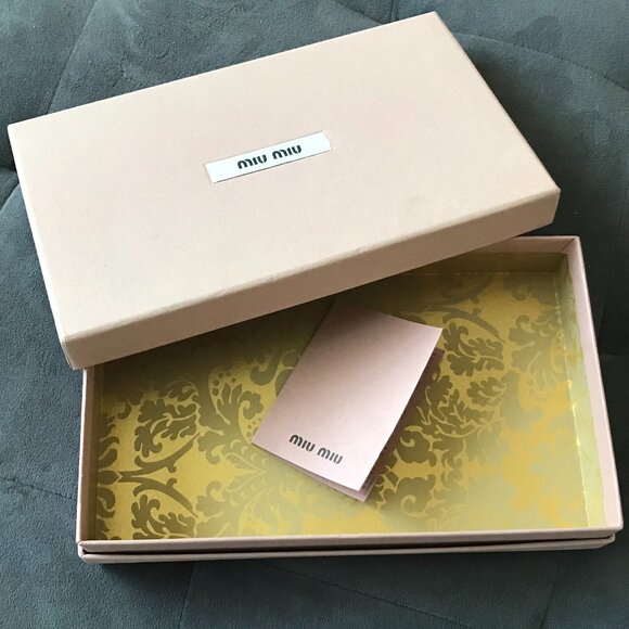 MIU MIU Soft Pink Matelasse Continental Leather Wallet w/ Original Box - Picture 3 of 11